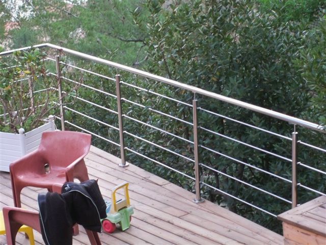 Garde corps inox 5 lisses par Cauchi Design